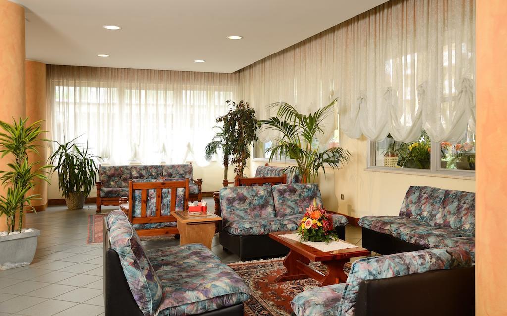 Hotel Acacia 3*